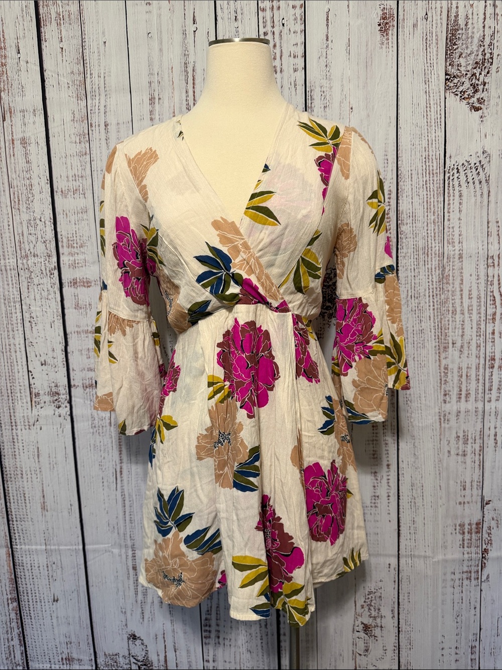 Billabong Floral Wrap Tunic in Cream with Pink & Tan Blooms